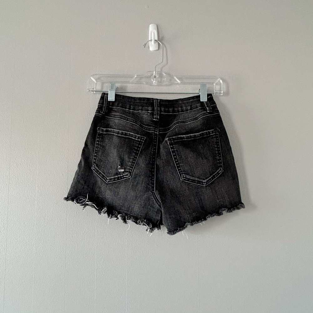 Rewash High Wasted Distressed Black Denim Short Shorts - Picture 2 of 3
